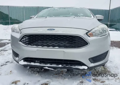 2018 Ford Focus Se z USA, uszkodzony, nr VIN 1FADP3FE3JL226279